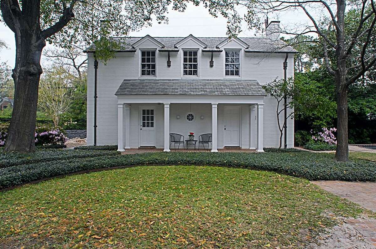 Charming plantationstyle mansion for sale near Rice University