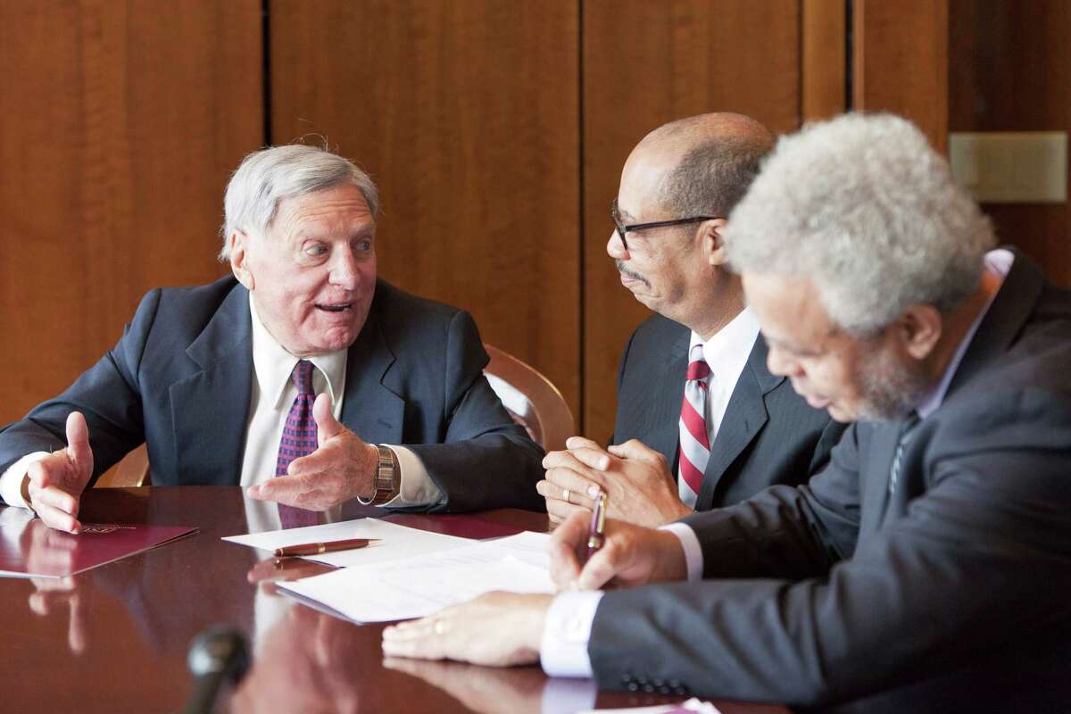 Joe Jamail, known for courtroom prowess and generosity, dies at 90