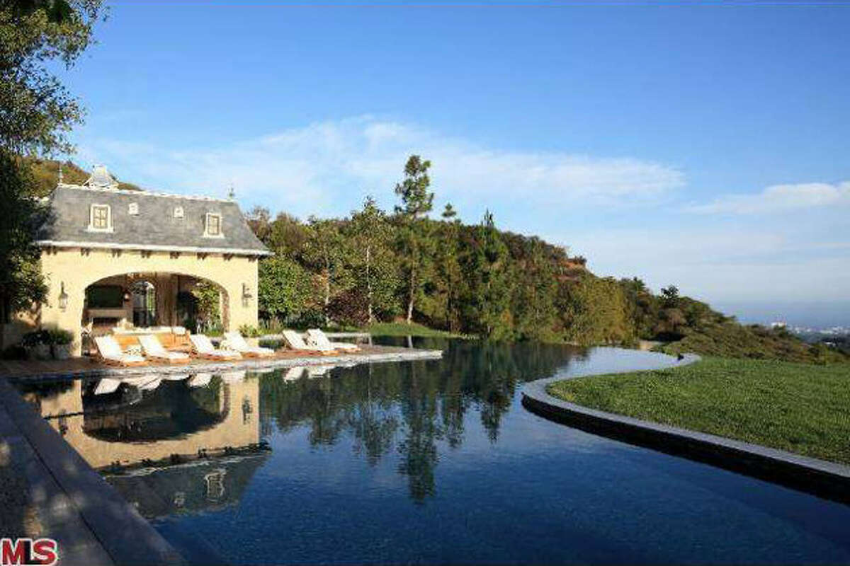 Tom Brady selling huge LA mansion for $50 million