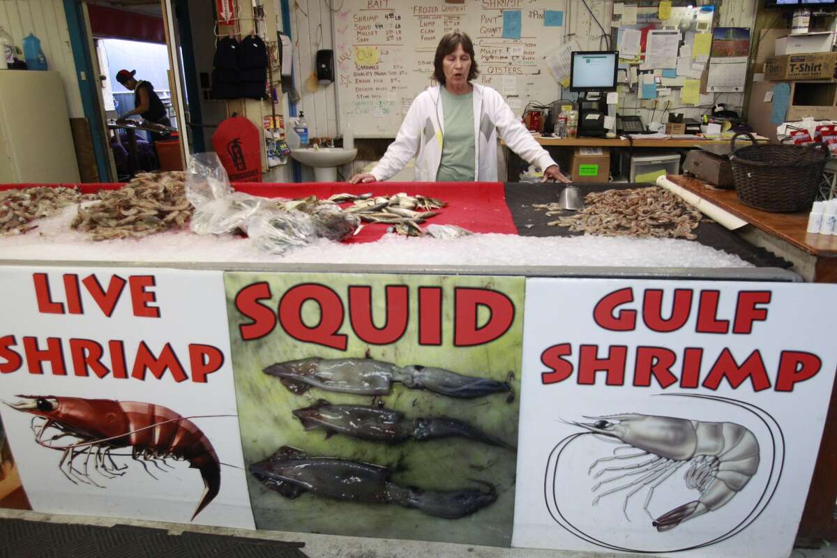 Texas City dike closed after barge and ship collide