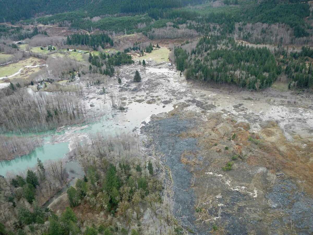 Washington Landslide Kills 8, Leaves 18 Missing