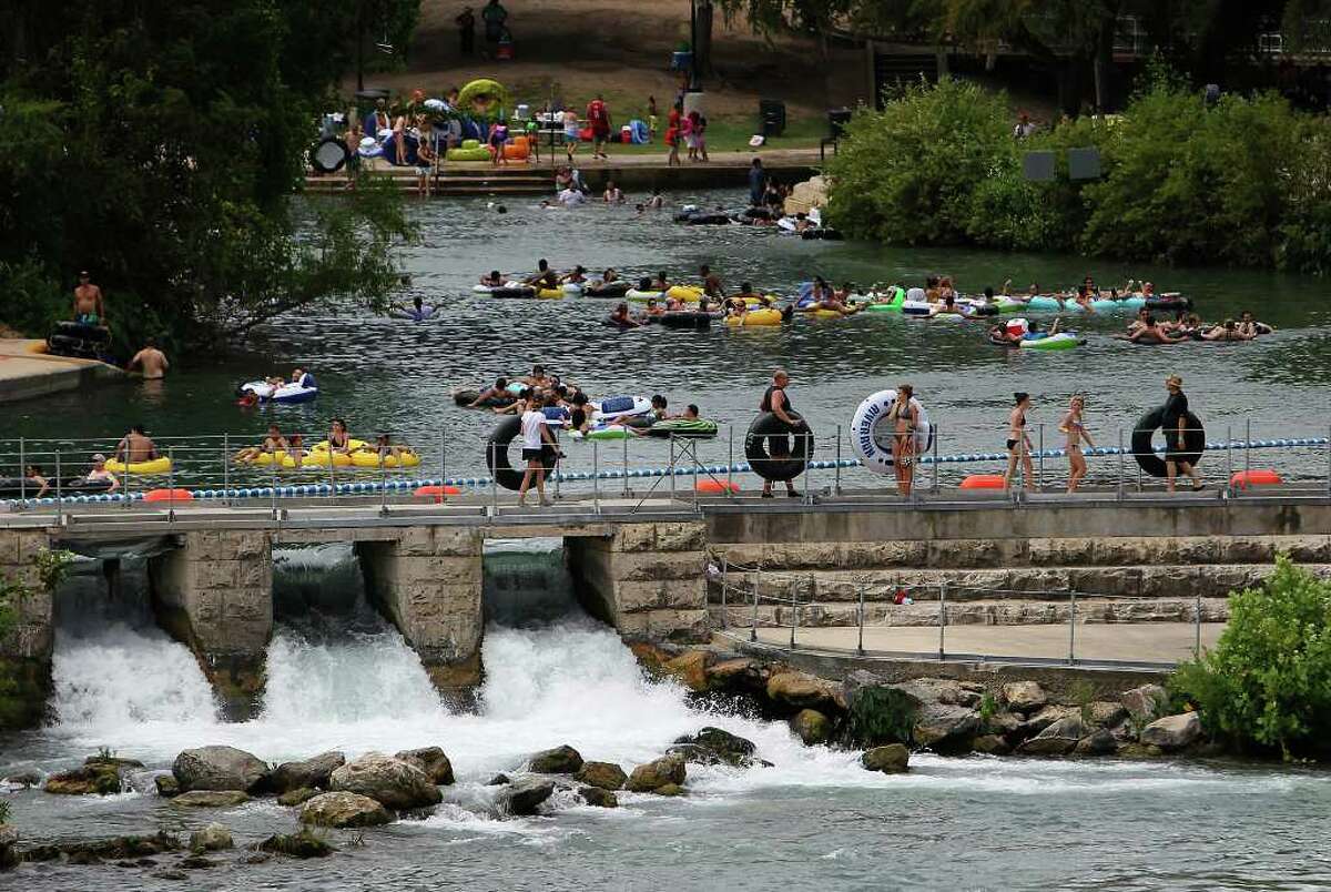 New Braunfels council raises tubing fee, will appeal can ban