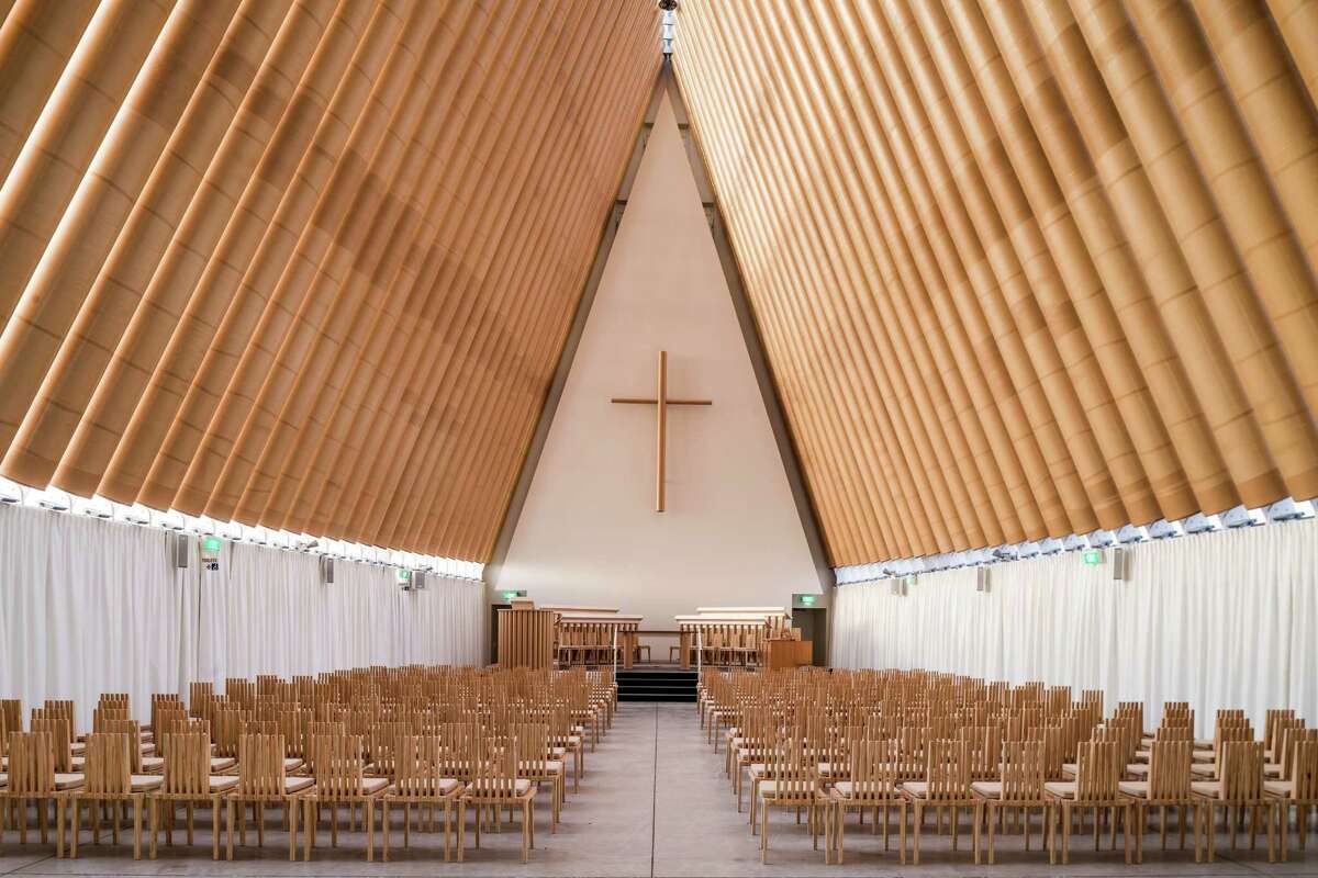 In 2011, Ban created a cardboard cathedral in New Zealand after Christchurch Cathedral was destroyed by an earthquake.