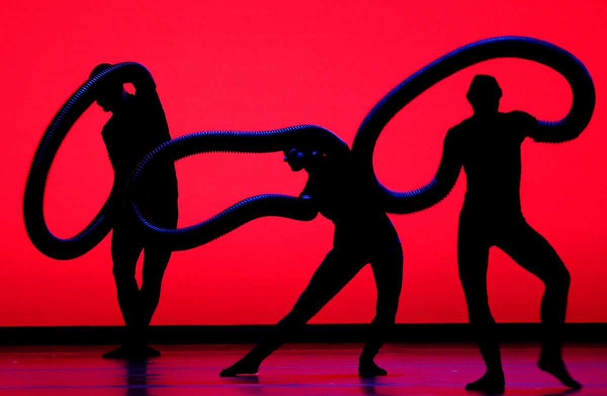 MOMIX will perform at The Egg in Albany on Oct. 6, 2022, as part of the seventh Dance in Albany season, co-presented by The Egg and the University at Albany Performing Arts Center.