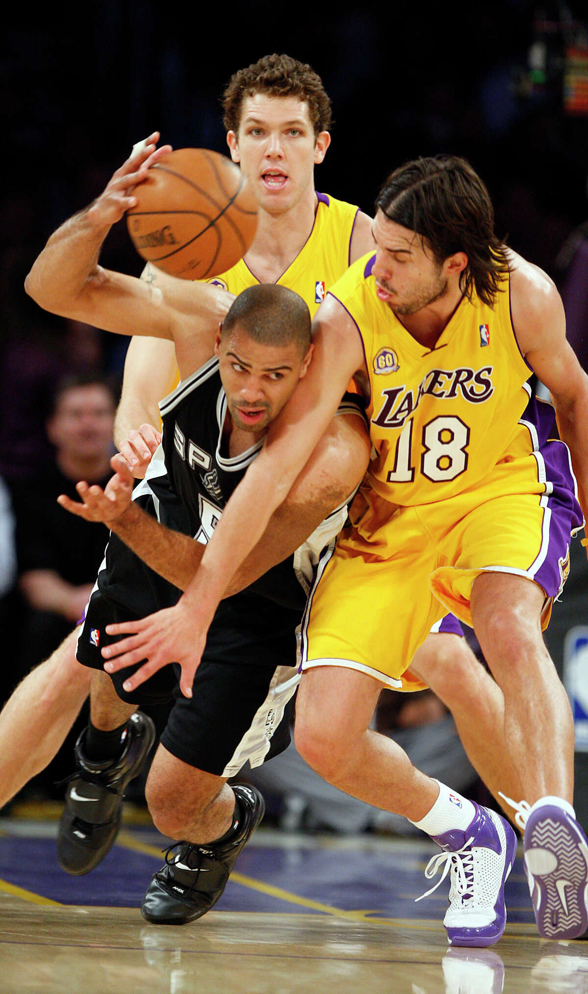 Report: Spurs assistant Ime Udoka to interview for Orlando ...