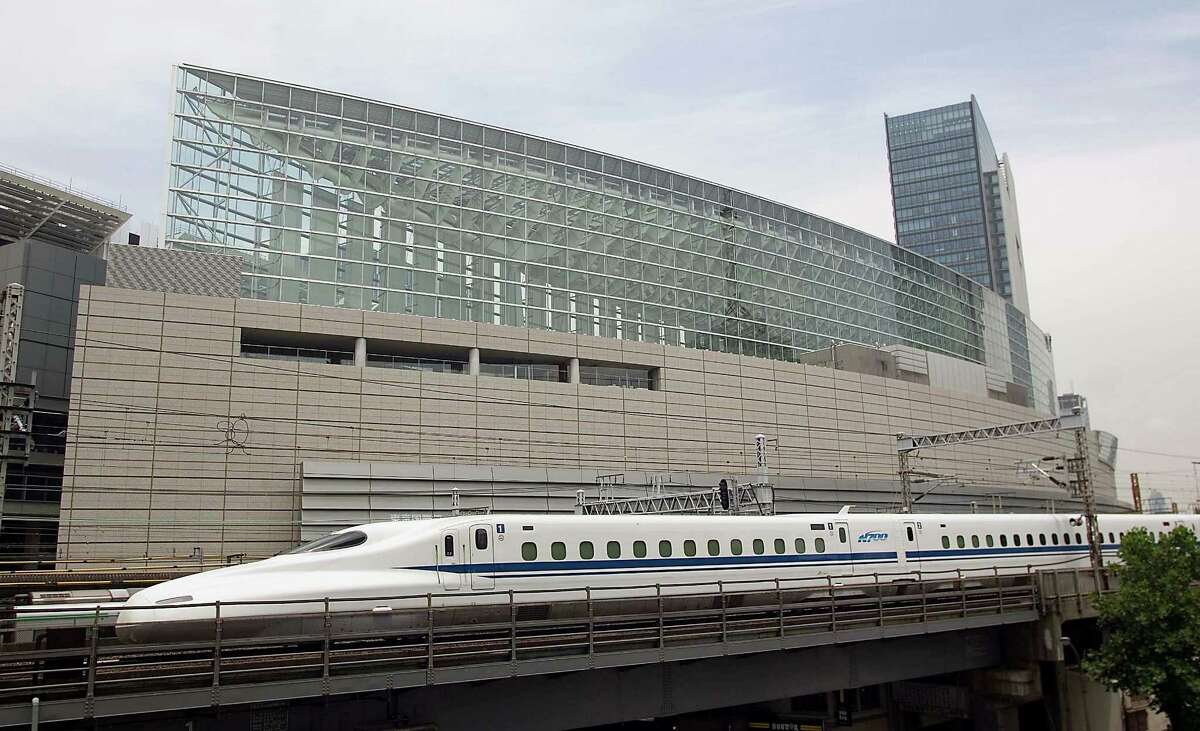 Would a proposed bullet train warm up DallasHouston relations?