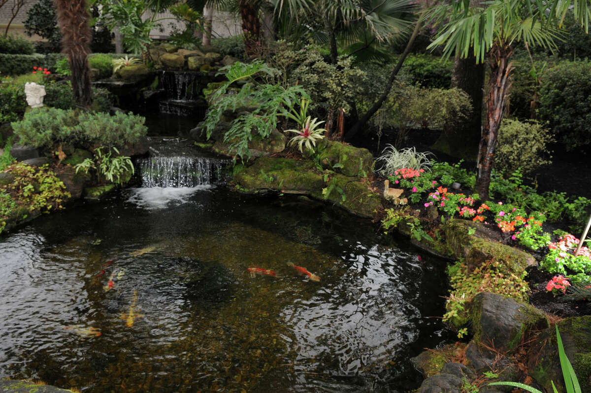 Tour showcases four elegant Kingwood gardens