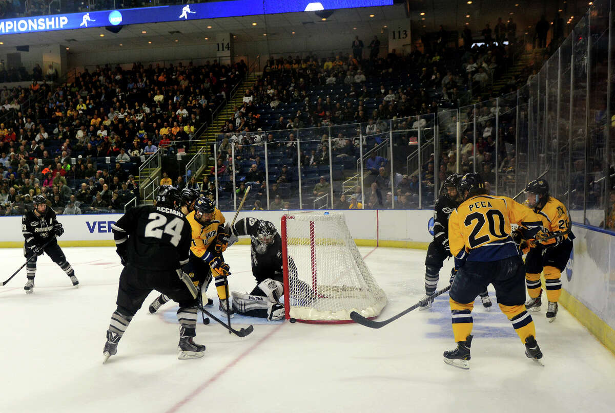 Providence blanks Quinnipiac in East Region hockey