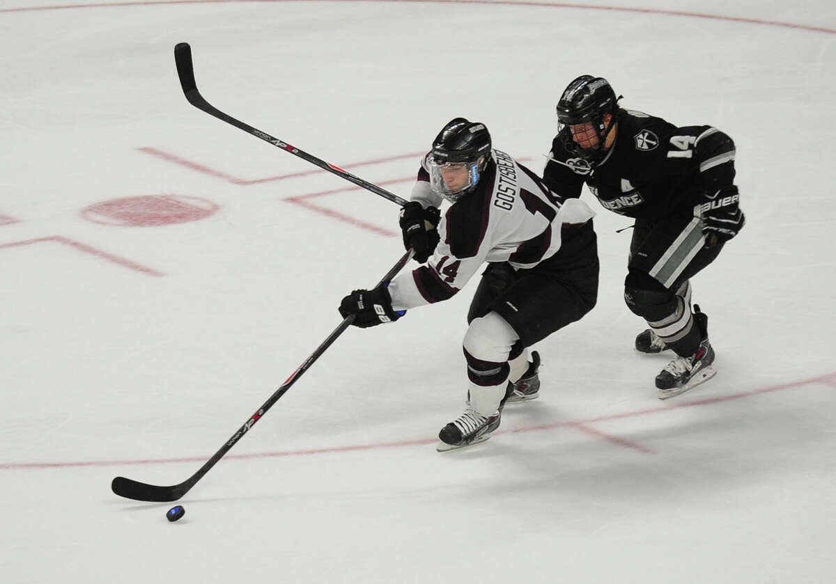 Union feels at home in Bridgeport, advancing again to Frozen Four