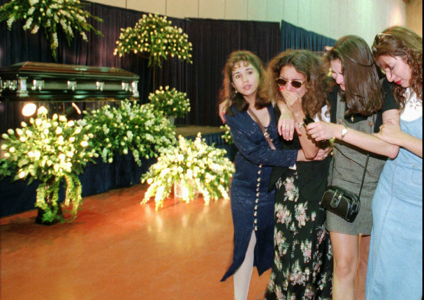 David Fahleson, Selena Quintanilla performs at Houston Astrodome, 27