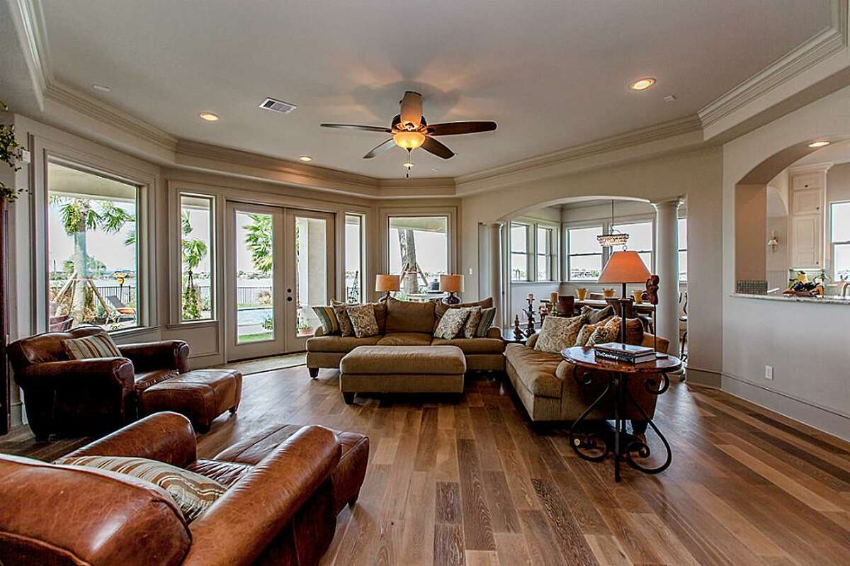 Clear Lake area is waterfront living at its best