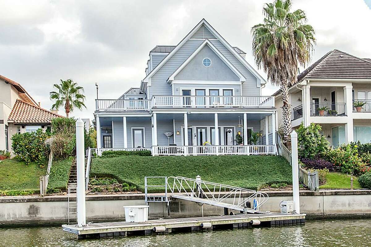 Clear Lake area is waterfront living at its best