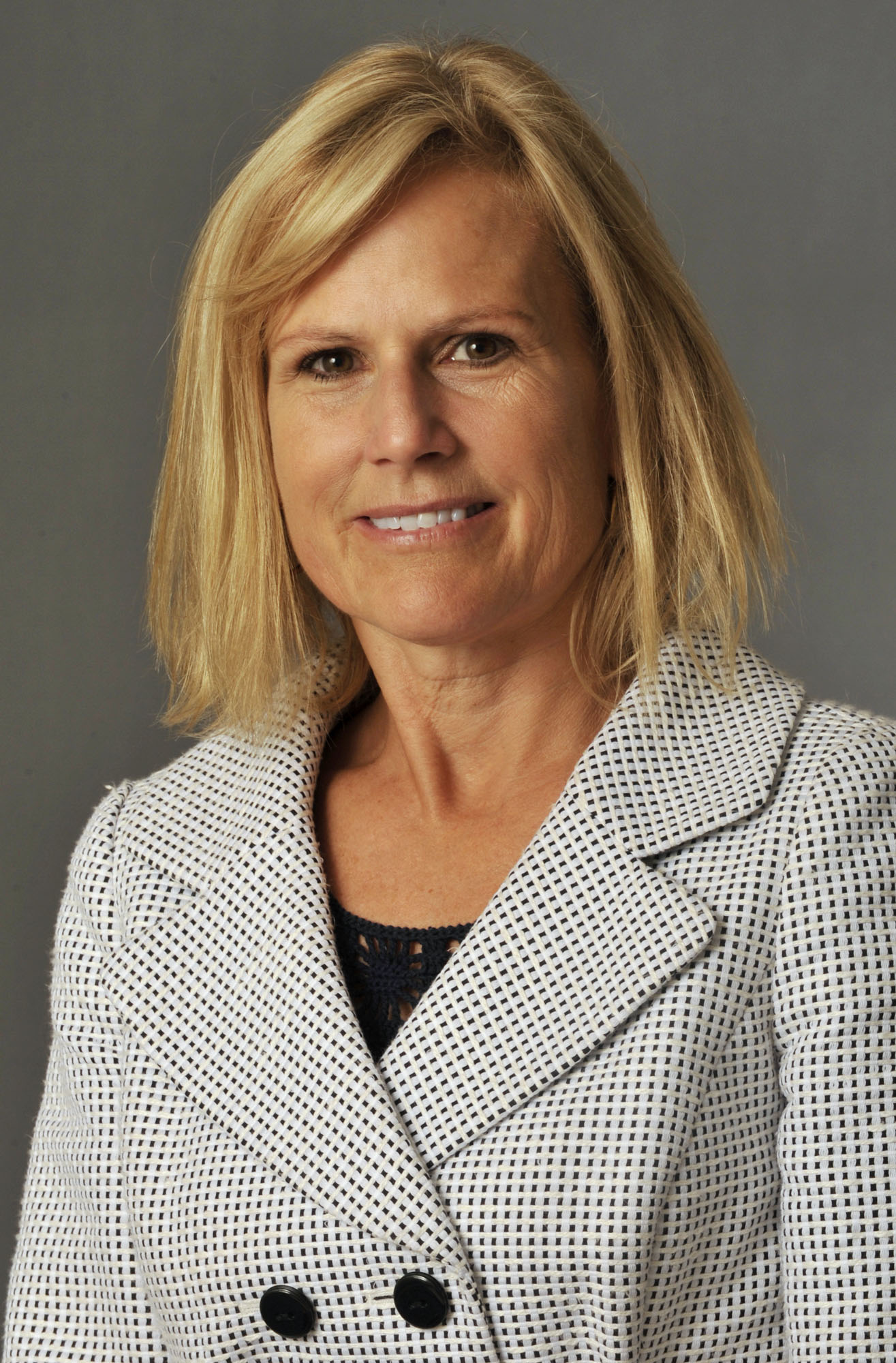 Ex-state GOP boss distanced from Rowland