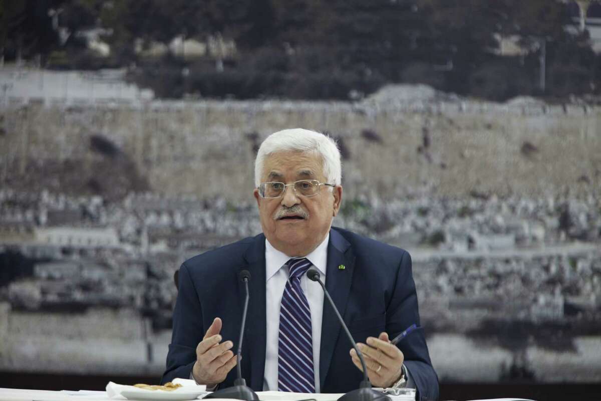 Palestinian President Mahmoud Abbas resumed a Palestinian bid for further U.N. recognition despite a promise to suspend such efforts during nine months of negotiations with Israel.