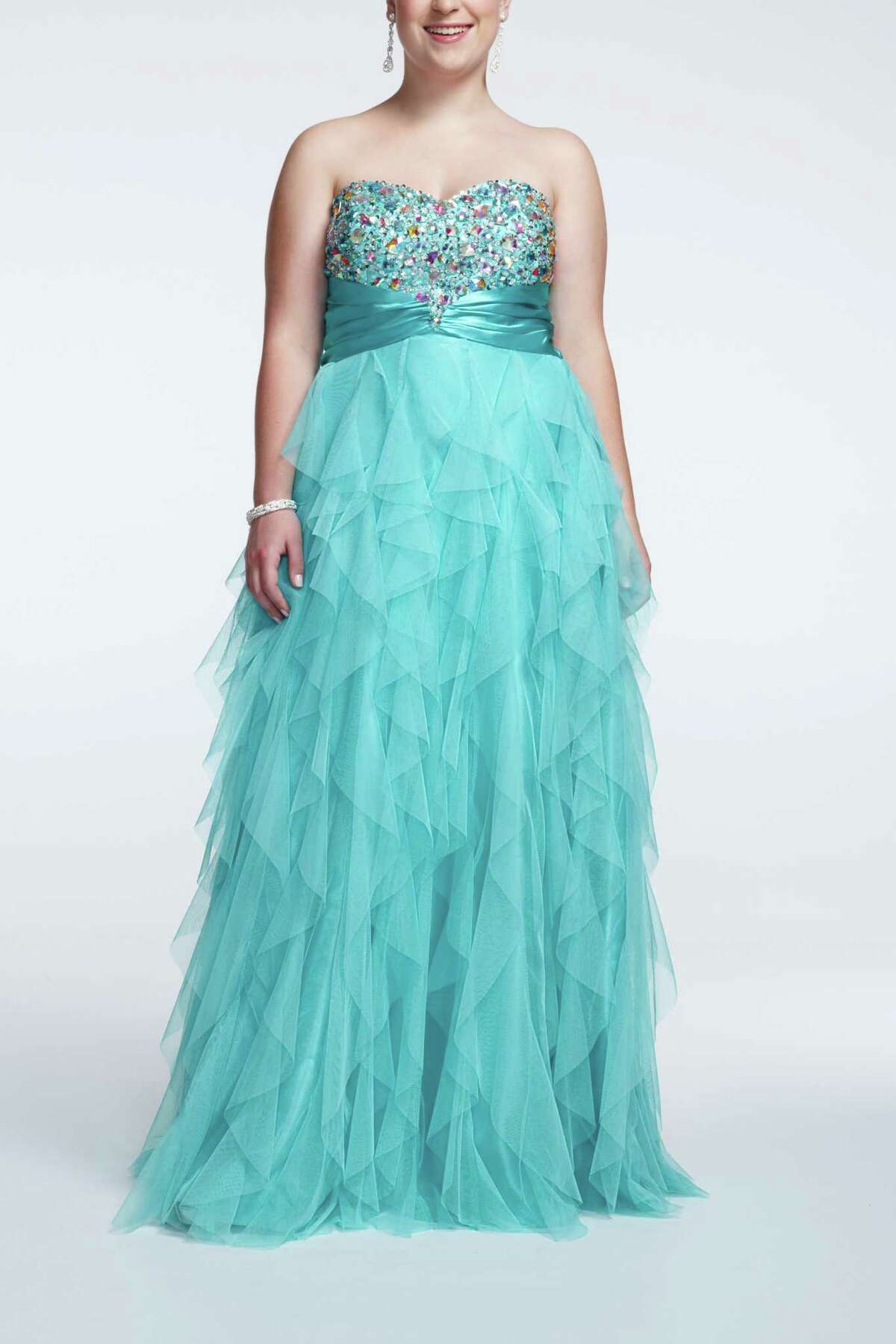 prom-dress-shopping-perilous-for-plus-size-girls