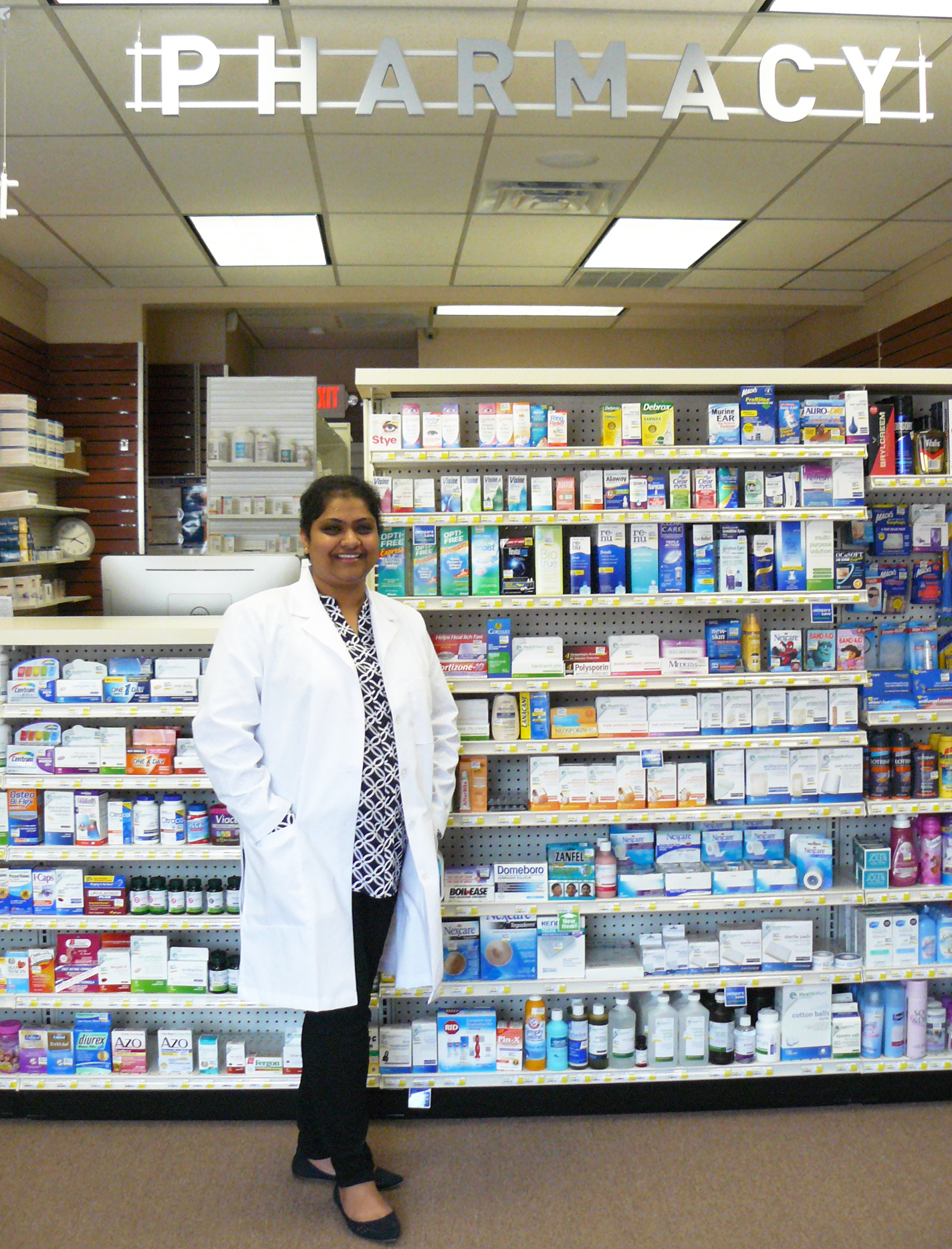 Small, independent: New pharmacy downtown tries different prescription