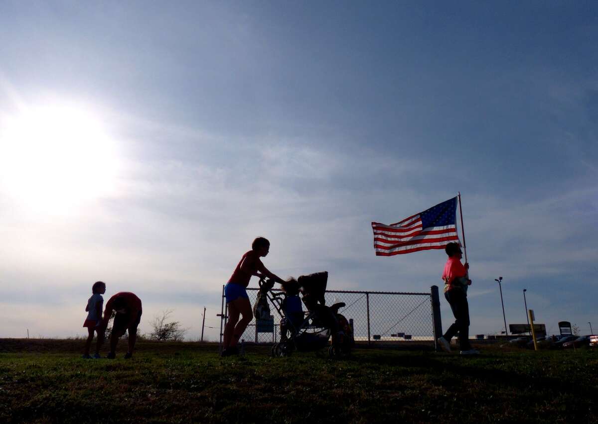 Killeen shows its support for Fort Hood victims