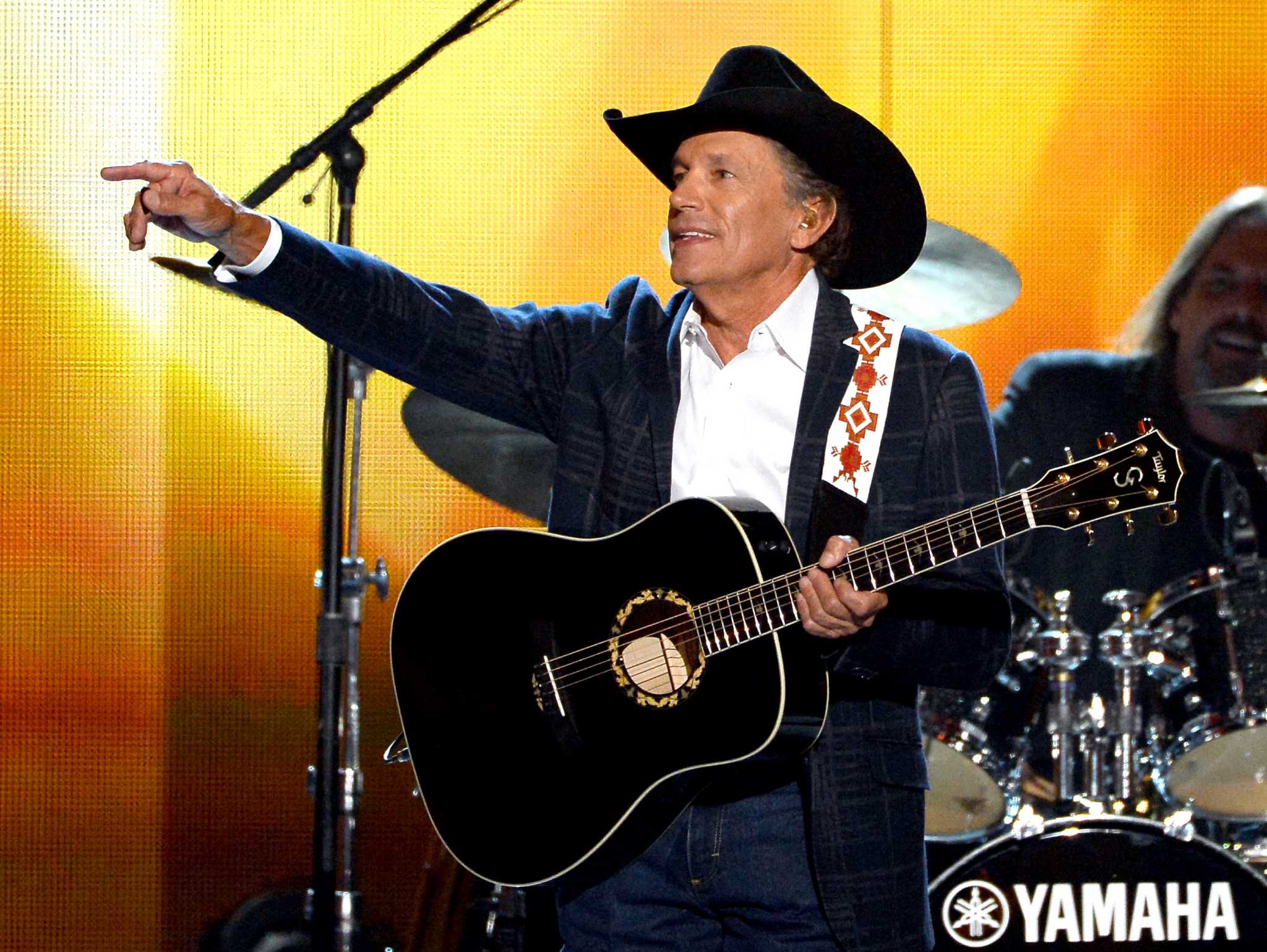 Country music legend George Strait meets with Astros manager Dusty Baker