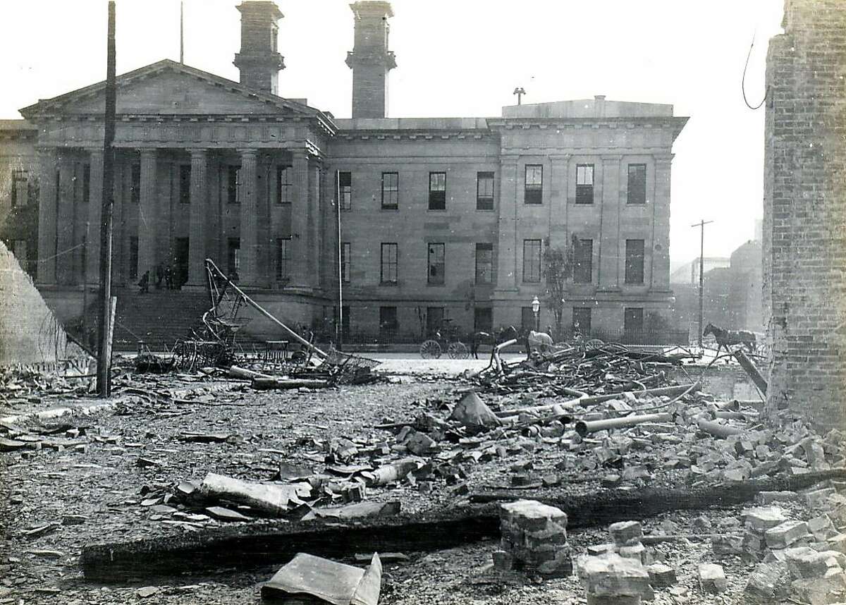 Old U.S. Mint survived the 1906 earthquake photo 1