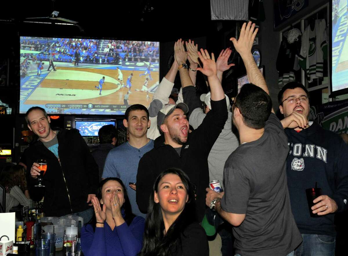 Plenty of good cheer for Husky fans