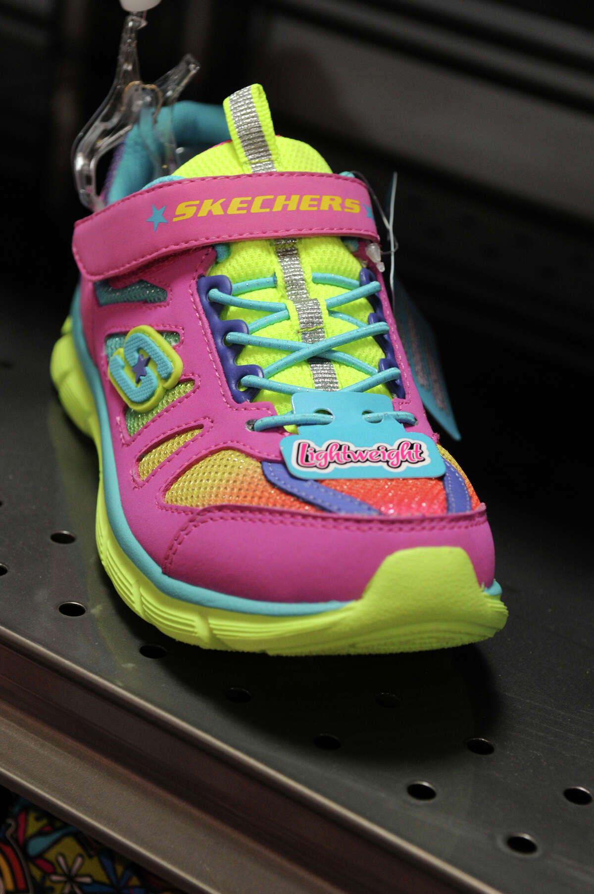 In new Kroger, produce shares space with clothes