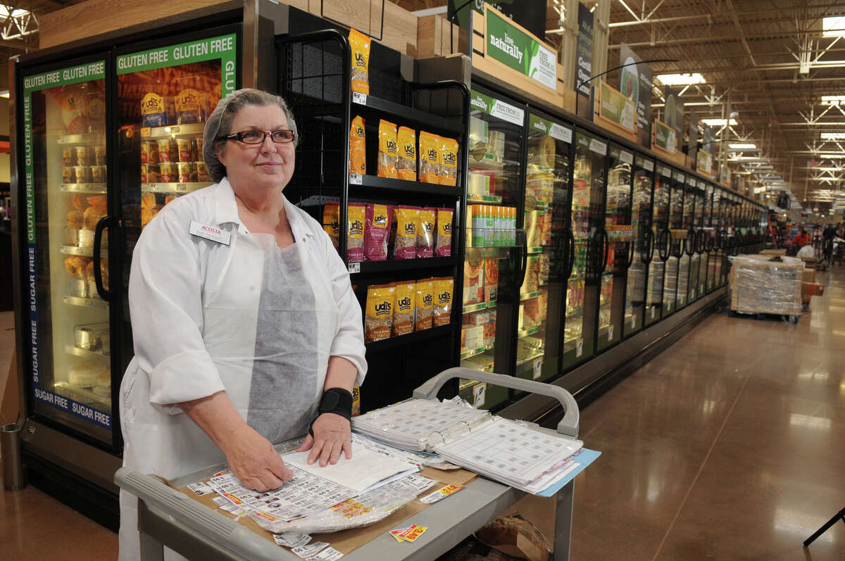 In new Kroger, produce shares space with clothes