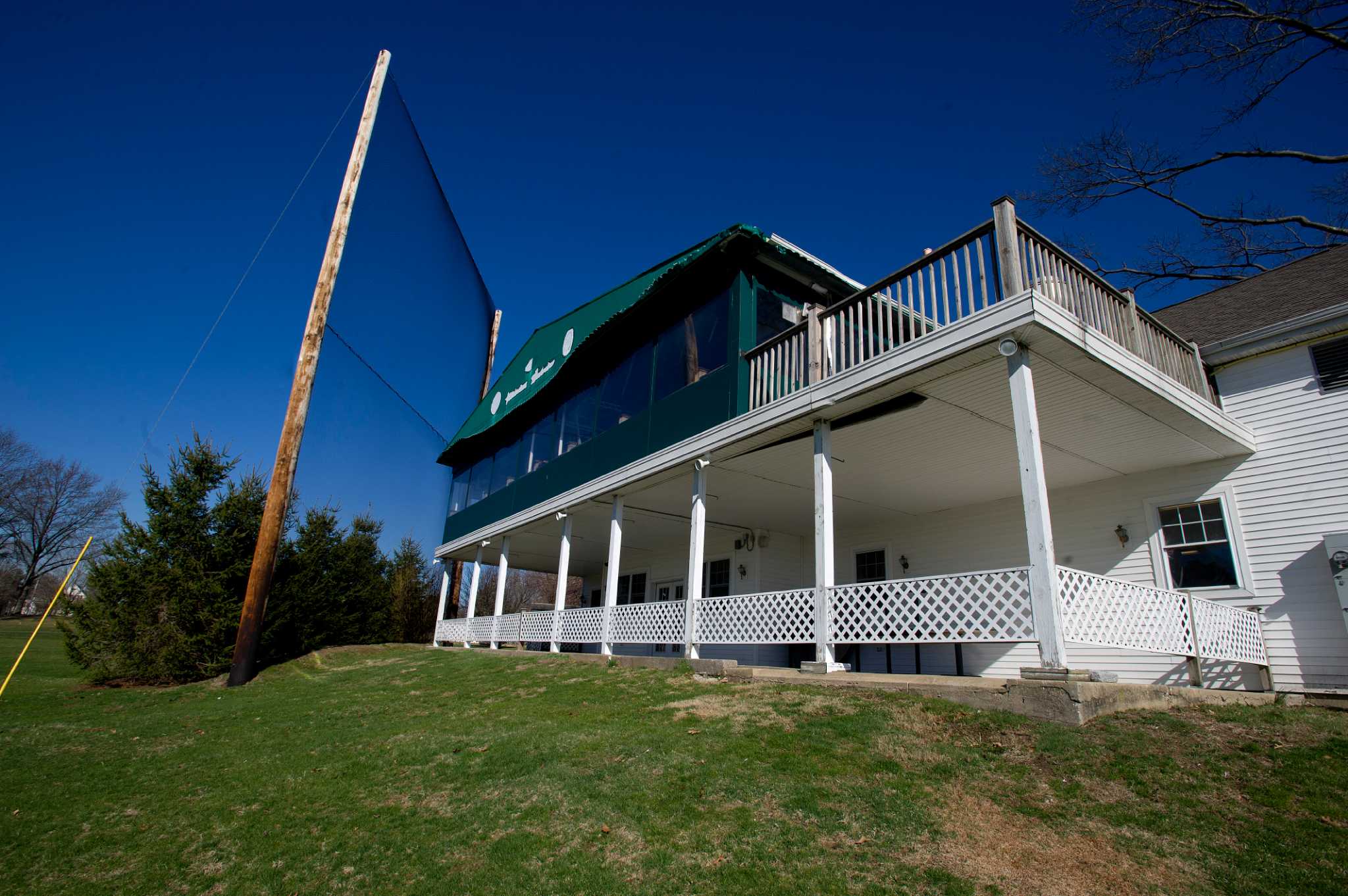 New Sterling Farms restaurant operator