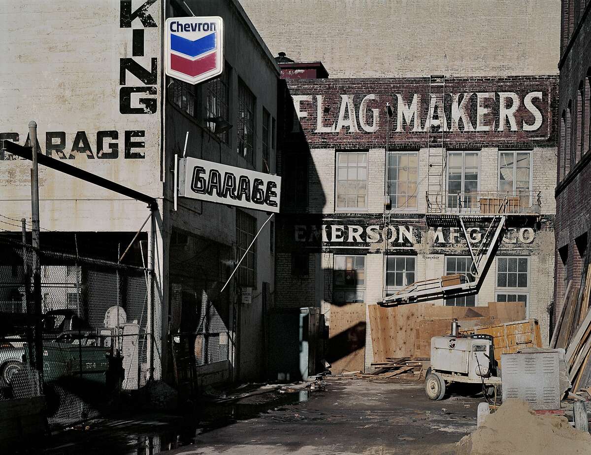 Flag makers, natoma at 3rd Street. Photos from the book "South of Market, 1978-1986" by Janet Delaney