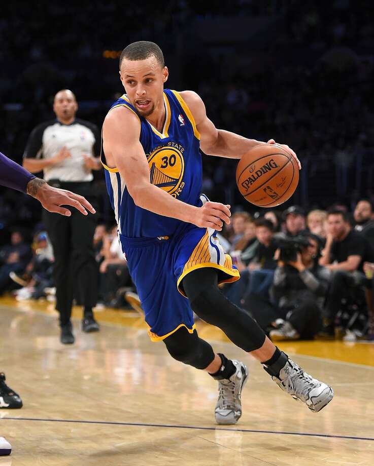 Showtime: Warriors clinch playoff berth on Lakers' court - SFGate