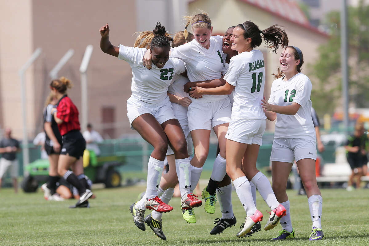 Reagan girls soccer team clears mental hurdle to clinch state tourney berth