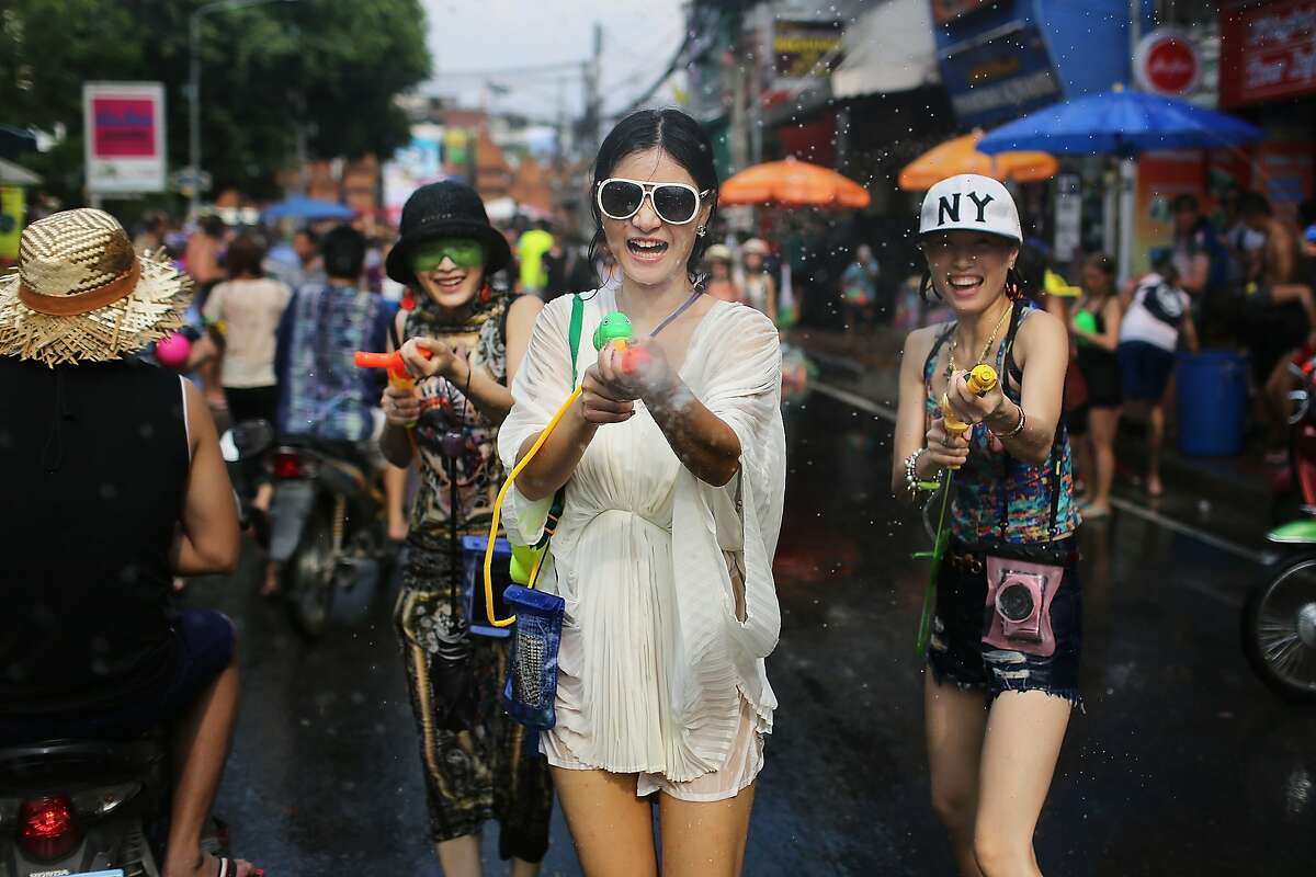 Thailand rings in New Year with water festival