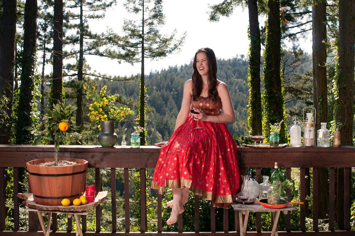Entertaining on the deck of "The Forest Feast" author and blogger Erin Gleeson's cabin in the woods. By Erin Gleeson