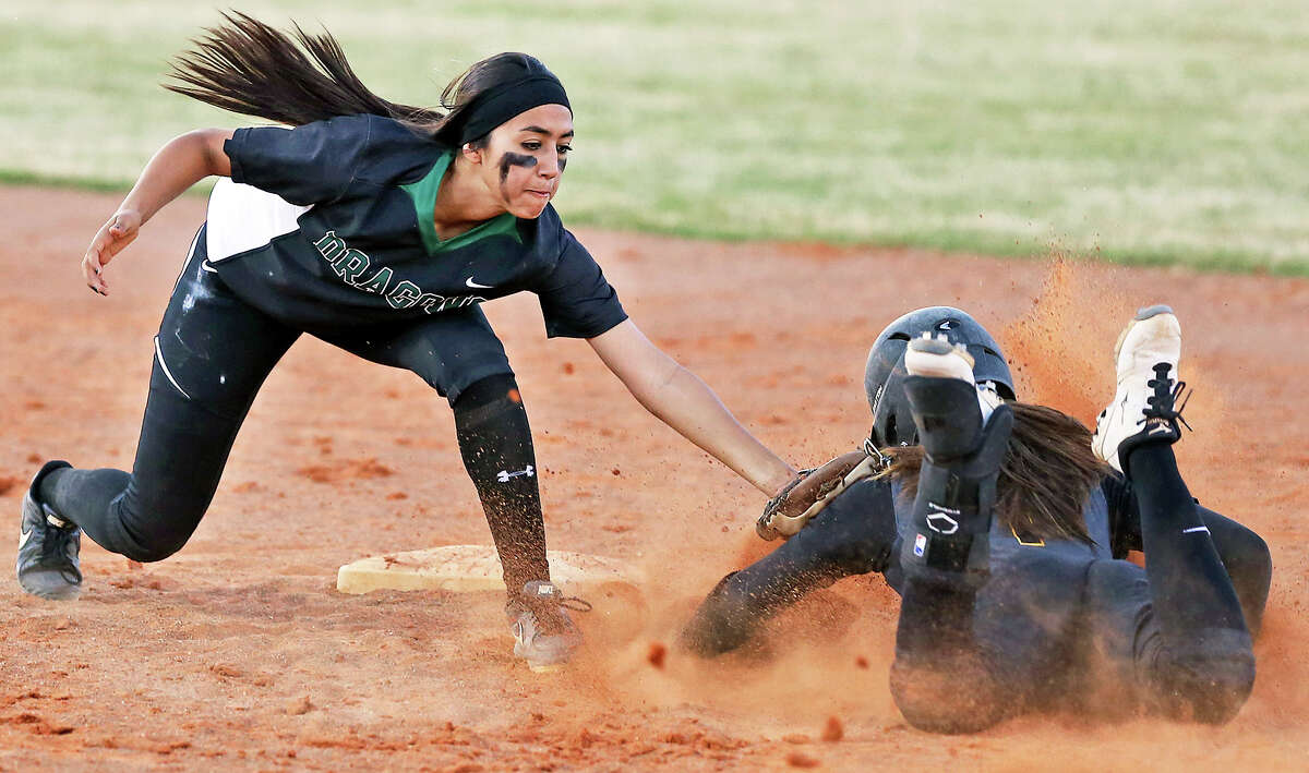 Southwest Win Over East Central Qualifies Dragons For Playoffs