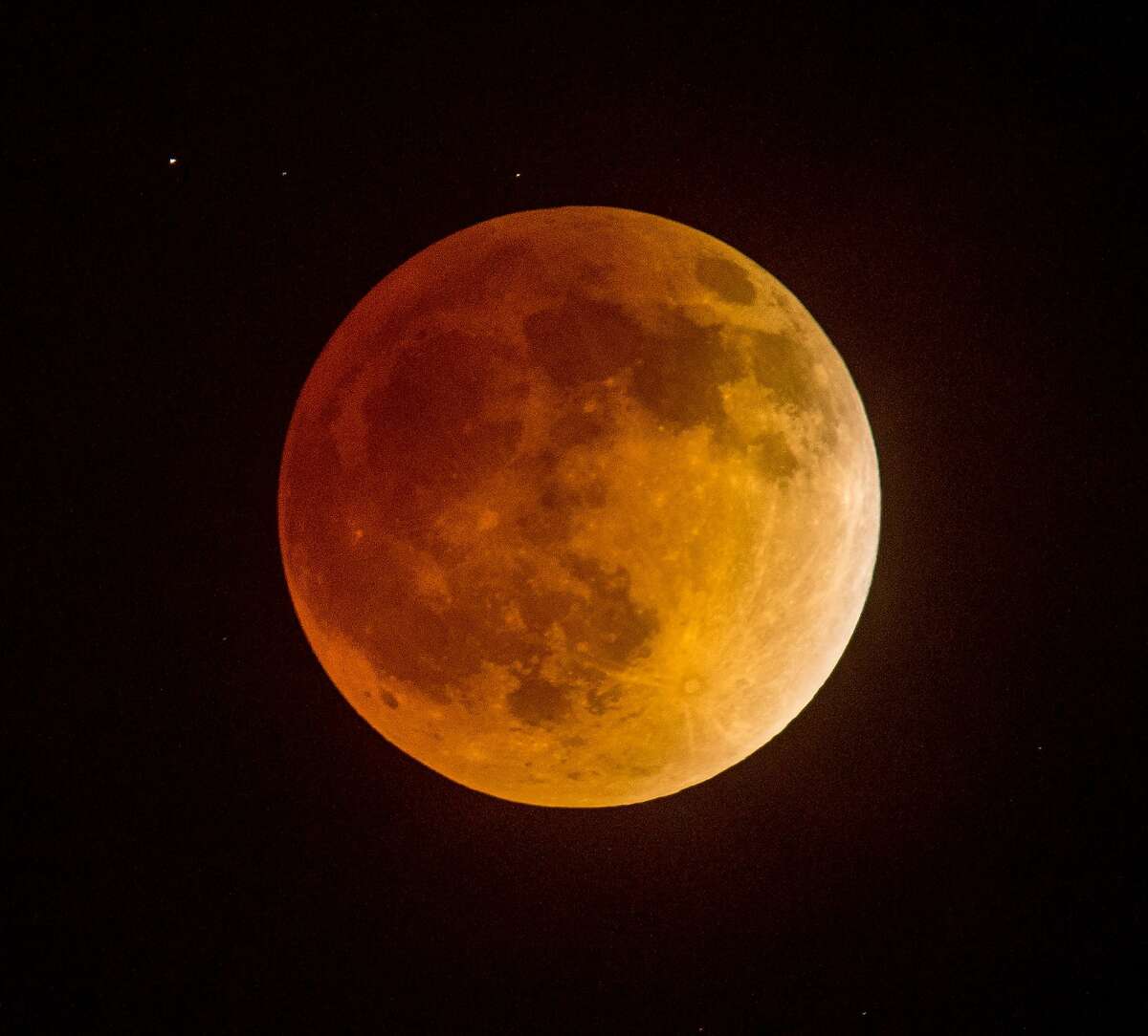 Images of total lunar eclipse