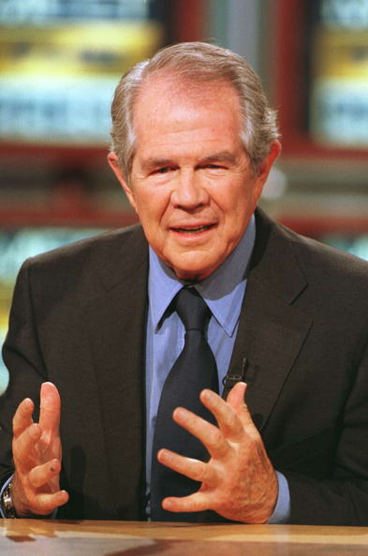 Christian Coalition President Pat Robertson appears on NBC's "Meet the Press" May 7, 2000 in Washington, DC.