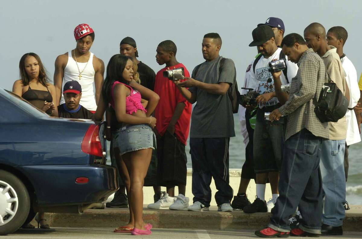 Social media talk indicates huge, unauthorized Galveston beach party