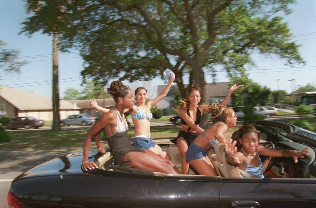 Social media talk indicates huge, unauthorized Galveston beach party