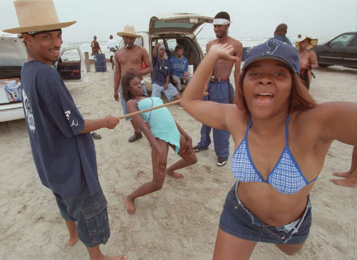 Social Media Talk Indicates Huge Unauthorized Galveston Beach Party