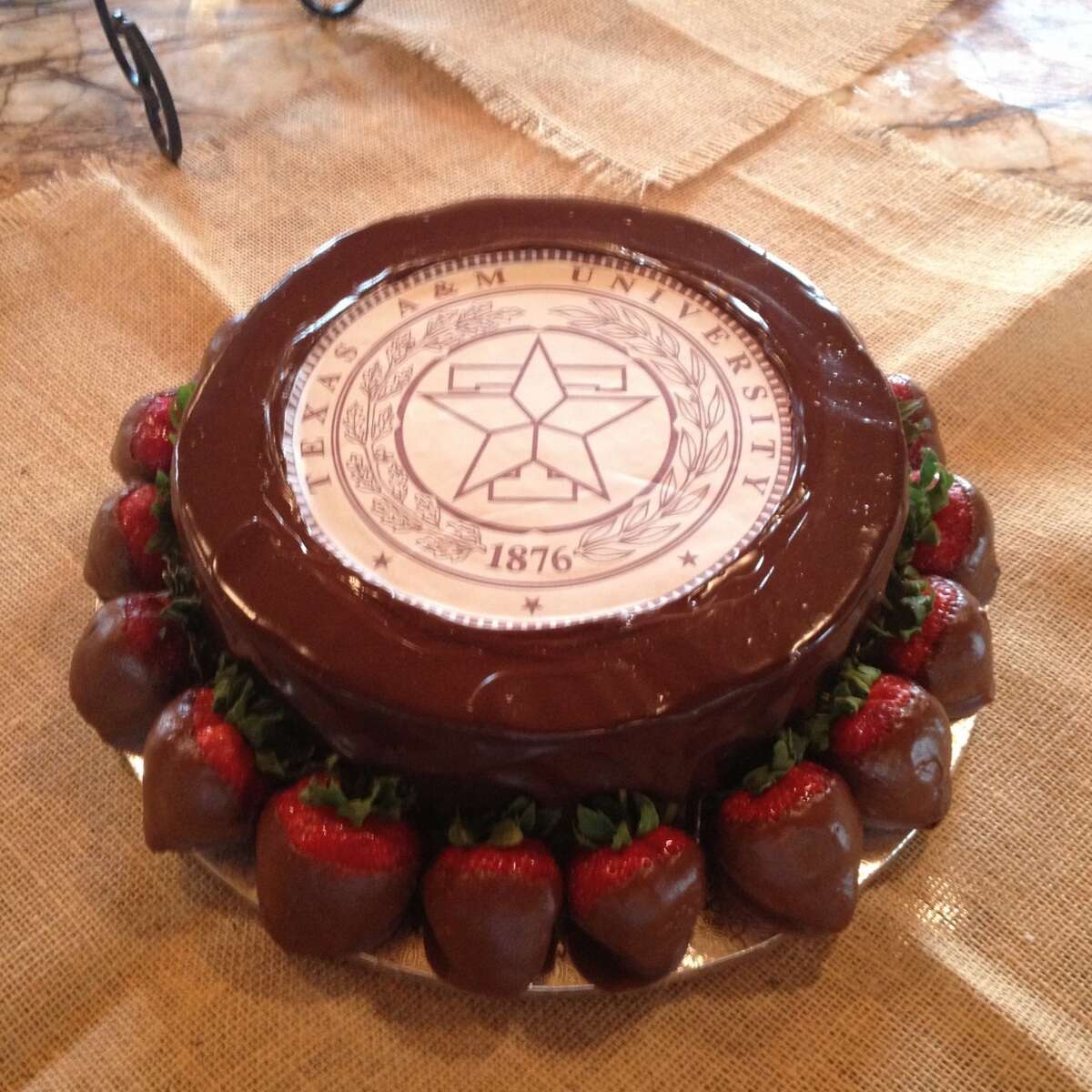 Is this chicken fried steak cake the most Texas cake ever made?