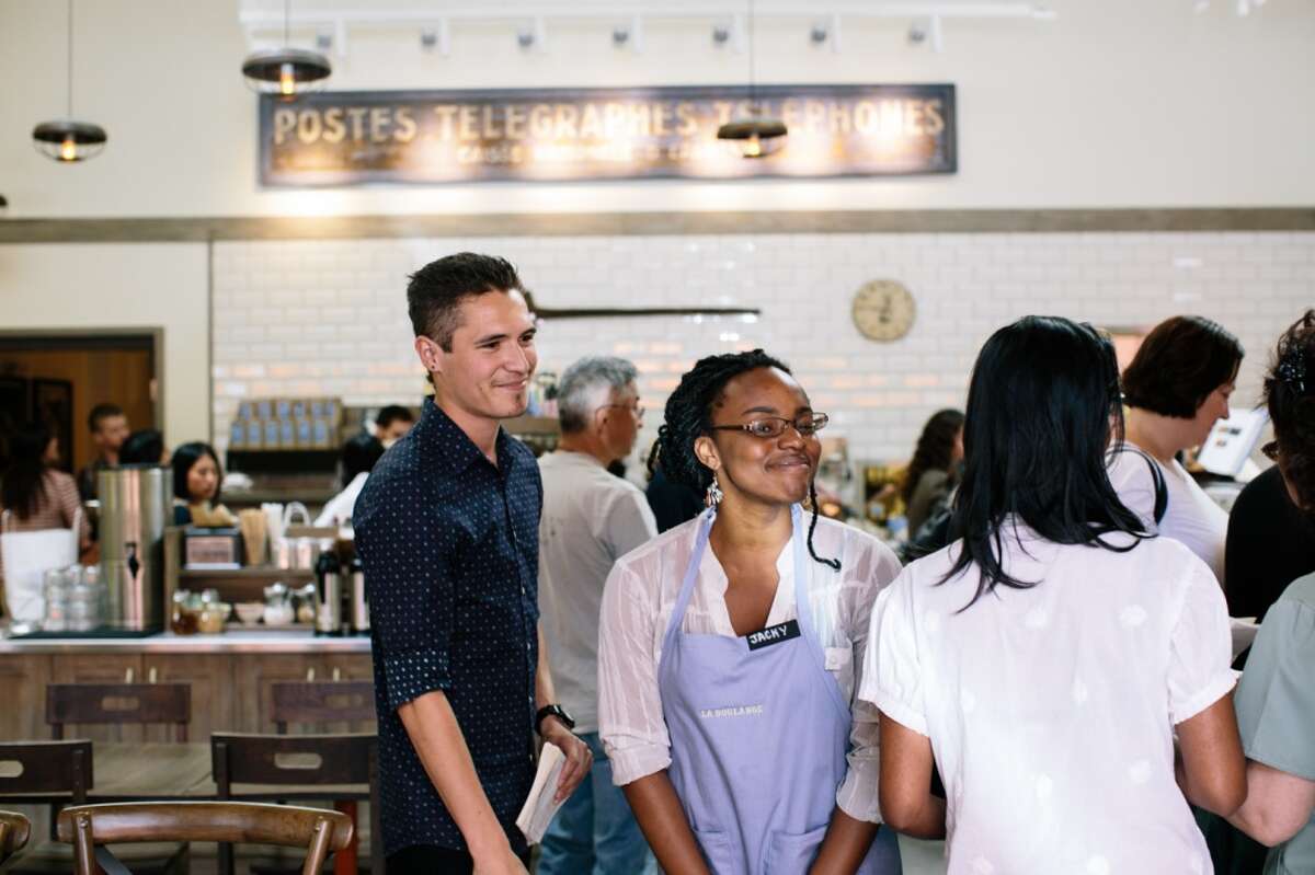 Starbucks to bid au revoir to La Boulange cafes