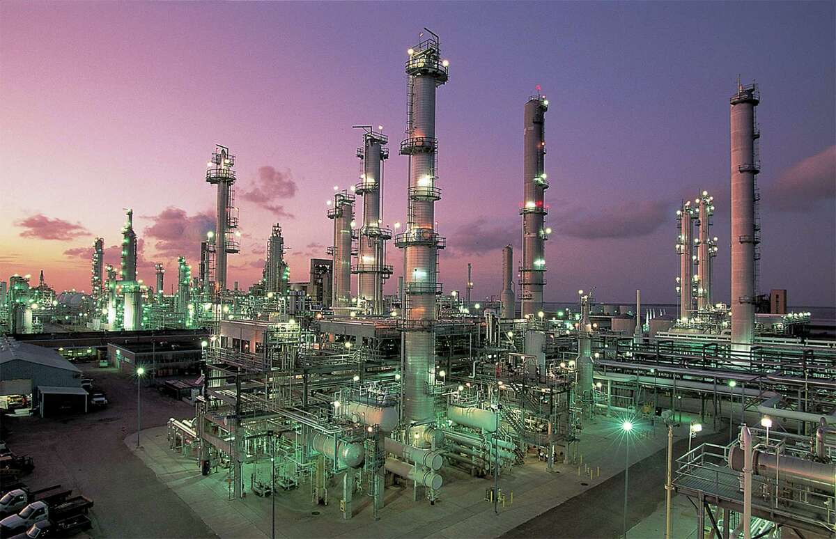 Valero Energy Corp., which operates this refinery in .Corpus Christi, has stopped importing light, sweet crude because of the growing domestic supply. (Valero Energy photo)