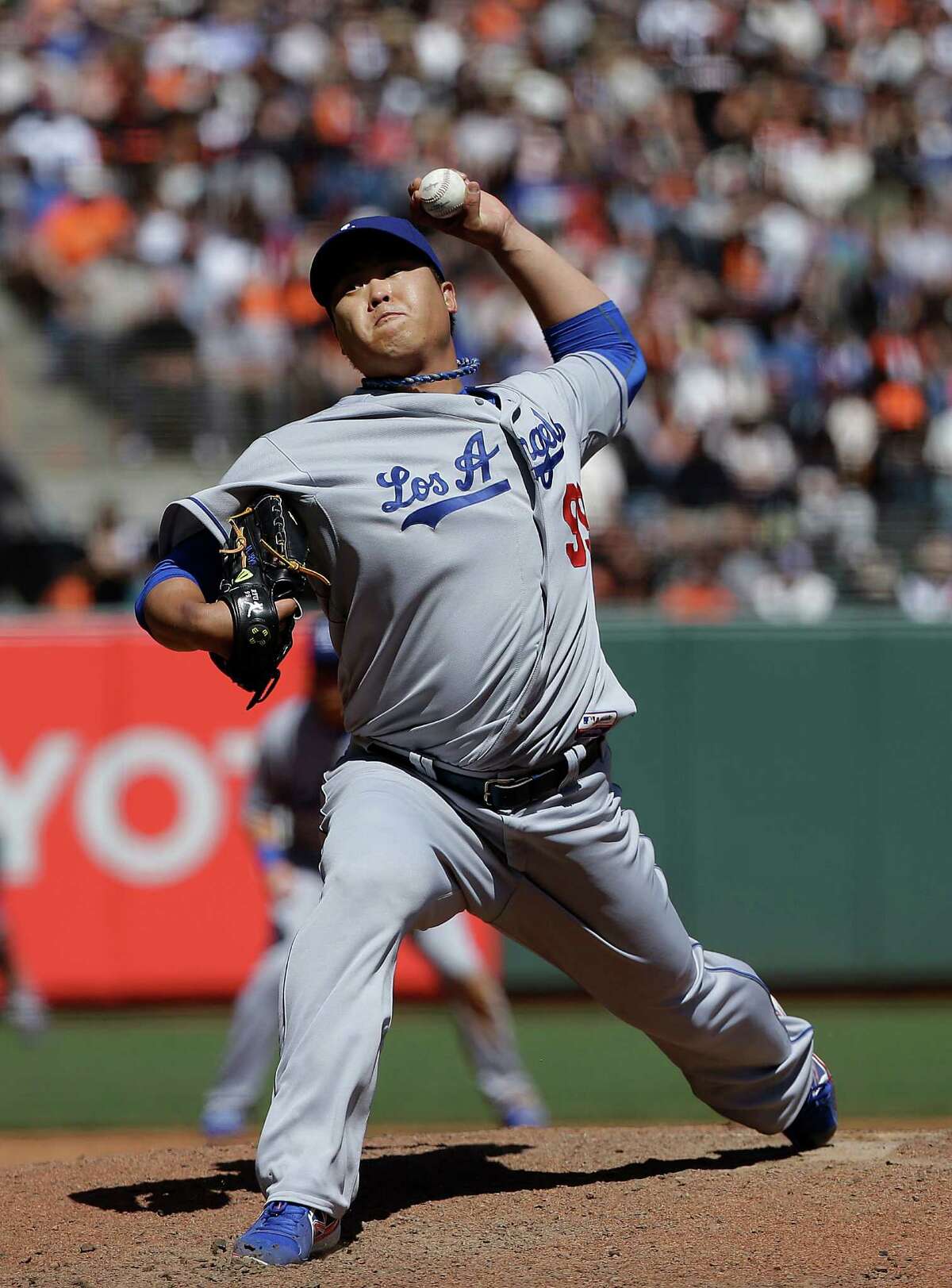 Dodgers and Hyun-Jin Ryu are routed by Yankees in series opener