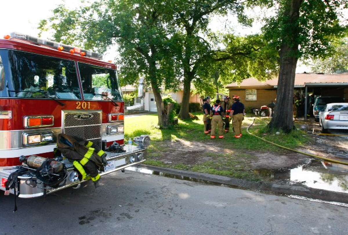Galena Park firefighters battle blaze at home