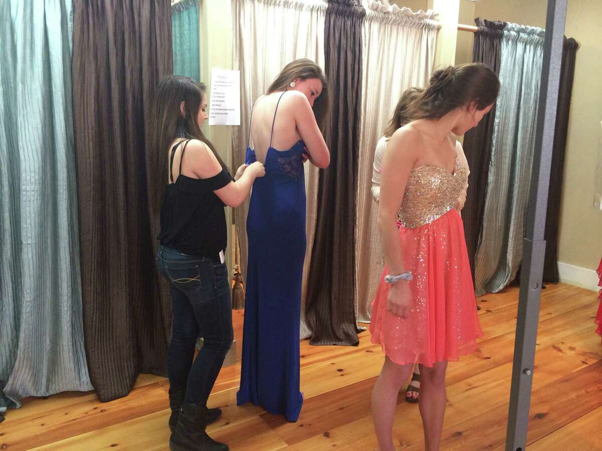 Unique fashions are in this prom season