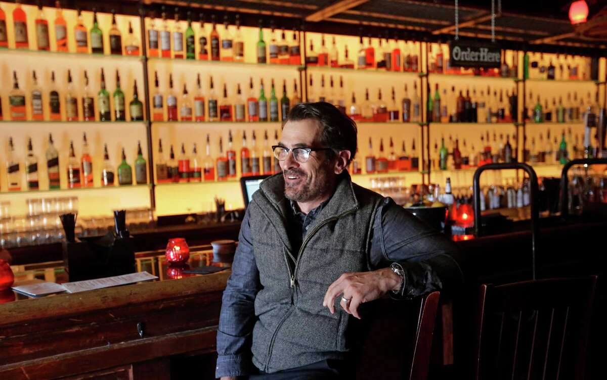 'Modern Family' dad opens beer-hall eatery