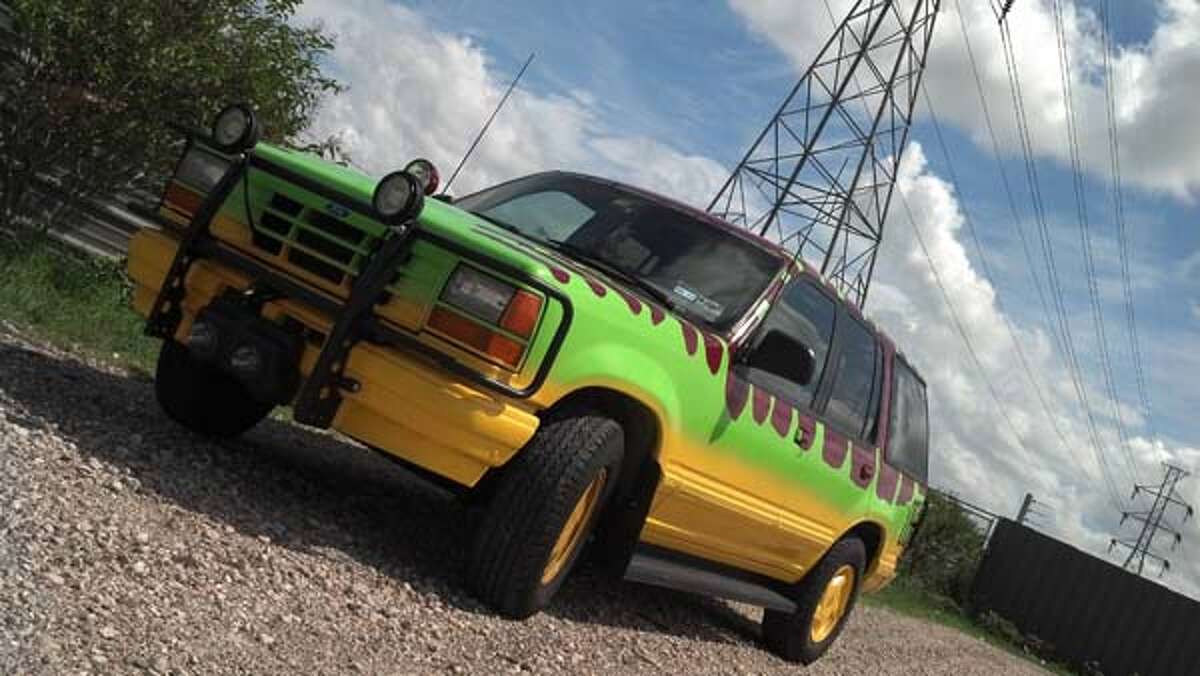 jurassic park suv toy