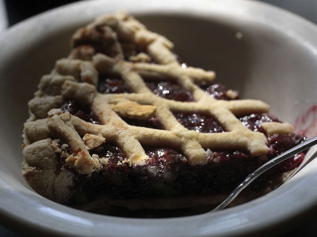 Recipe: Josephine Street Cafe Raspberry Pecan Pie