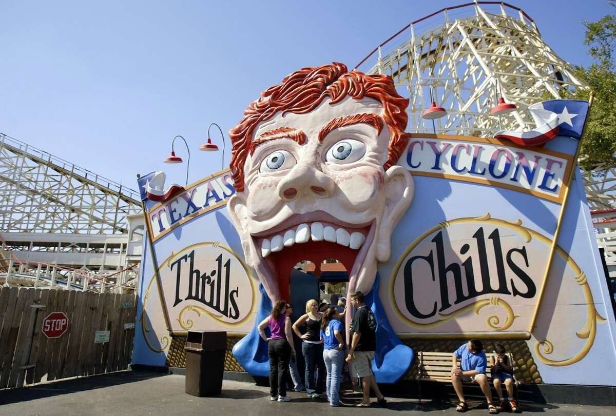 Remembering the longlost amusement parks of Texas