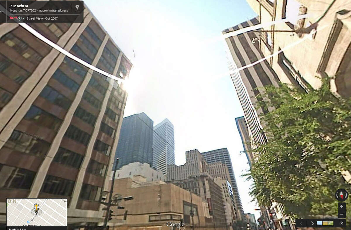 Houston Street View Then and Now In 2007: The intersection of Main and Rusk shows a clear shot to the sky.