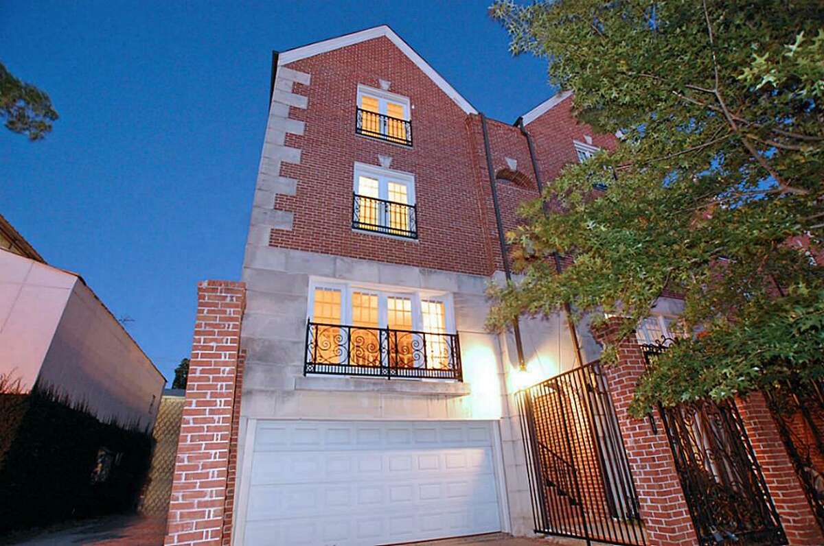 Impressive homes for sale in exclusive River Oaks area